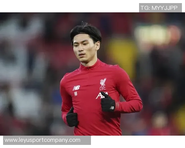 日本与加纳交锋前发布海报南野拓实成为焦点球员